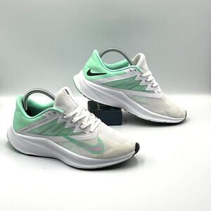 Nike Wmns Quest 3 'White Green Glow'